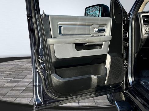 Used 2019 RAM 1500 Warlock w/ Electronics Group RWD image 9