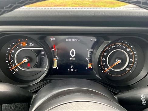 Used 2025 Jeep Wrangler Unlimited Rubicon w/ XTREMEE 35" Tire Package image 20