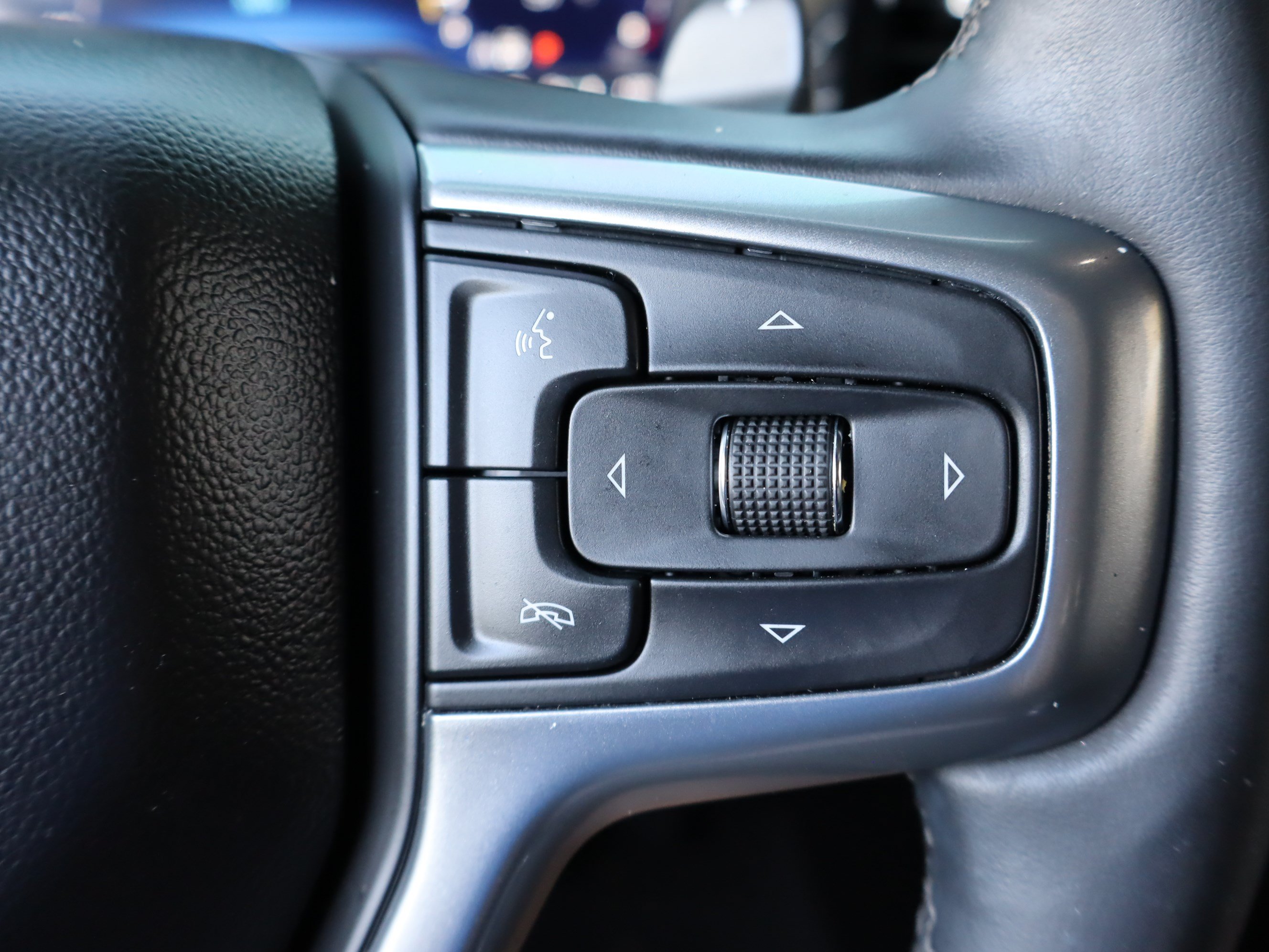 Used 2024 Chevrolet Silverado 1500 LTZ w/ Technology Package AWD/4WD image 24
