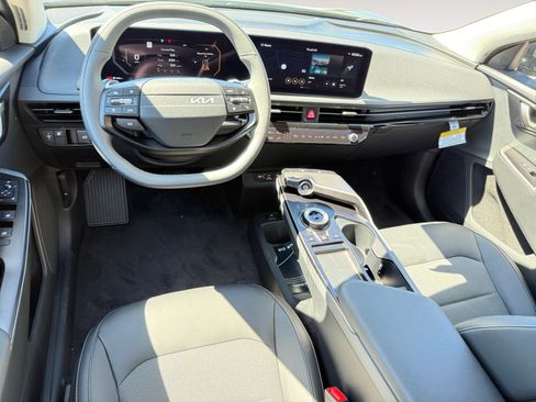New 2026 Kia EV6 Light RWD image 15