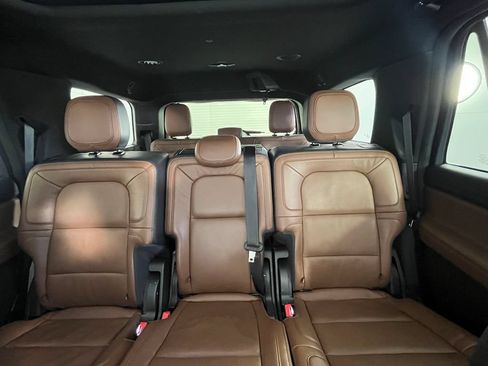 Used 2023 Lincoln Navigator Reserve AWD/4WD image 21