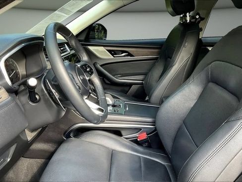 Used 2023 Jaguar F-PACE S AWD/4WD image 23
