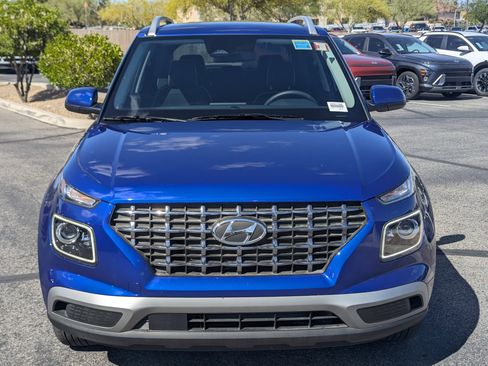 Certified 2025 Hyundai Venue Limited image 6