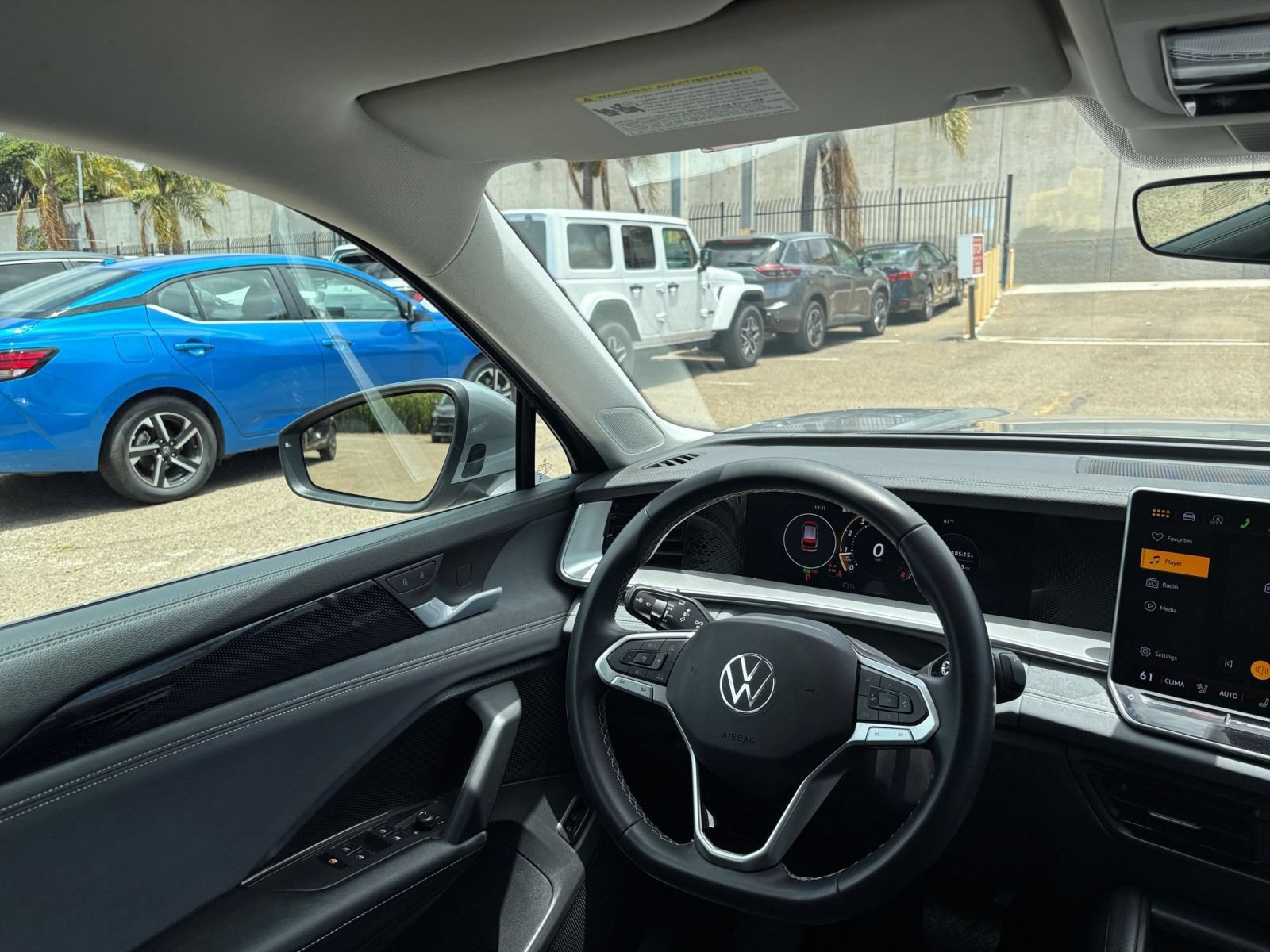 Used 2026 Volkswagen Tiguan SE AWD/4WD image 35