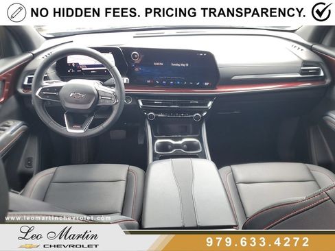 Used 2025 Chevrolet Traverse Z71 w/ Driver Confidence Package AWD/4WD image 13