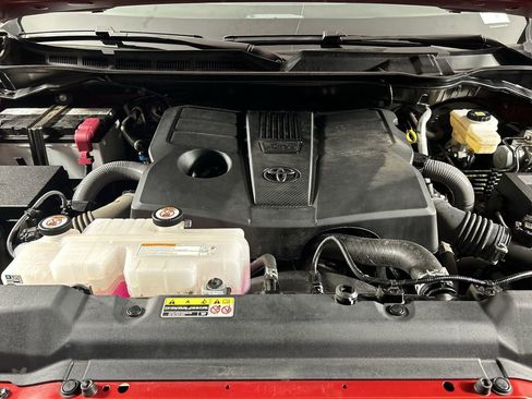 Used 2025 Toyota Tundra SR5 w/ SR5 Convenience Package image 10