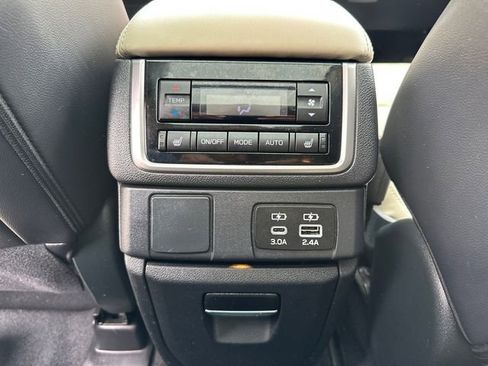 Used 2023 Subaru Ascent Limited w/ Technology Package AWD/4WD image 20
