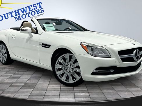Used 2014 Mercedes-Benz SLK 250 image 3