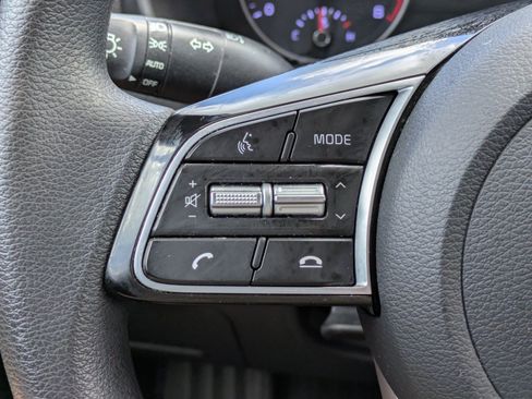 Certified 2021 Kia Forte LXS FWD image 18