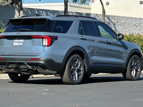New 2026 Ford Explorer ST image 4