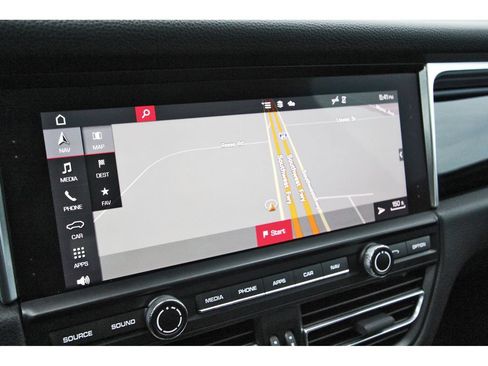 Used 2021 Porsche Macan S AWD/4WD image 27