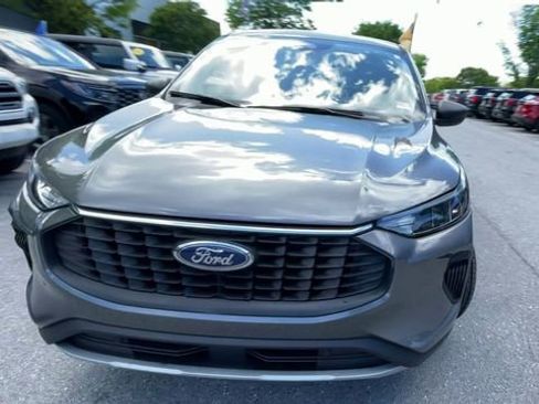 Used 2025 Ford Escape Active AWD/4WD image 7