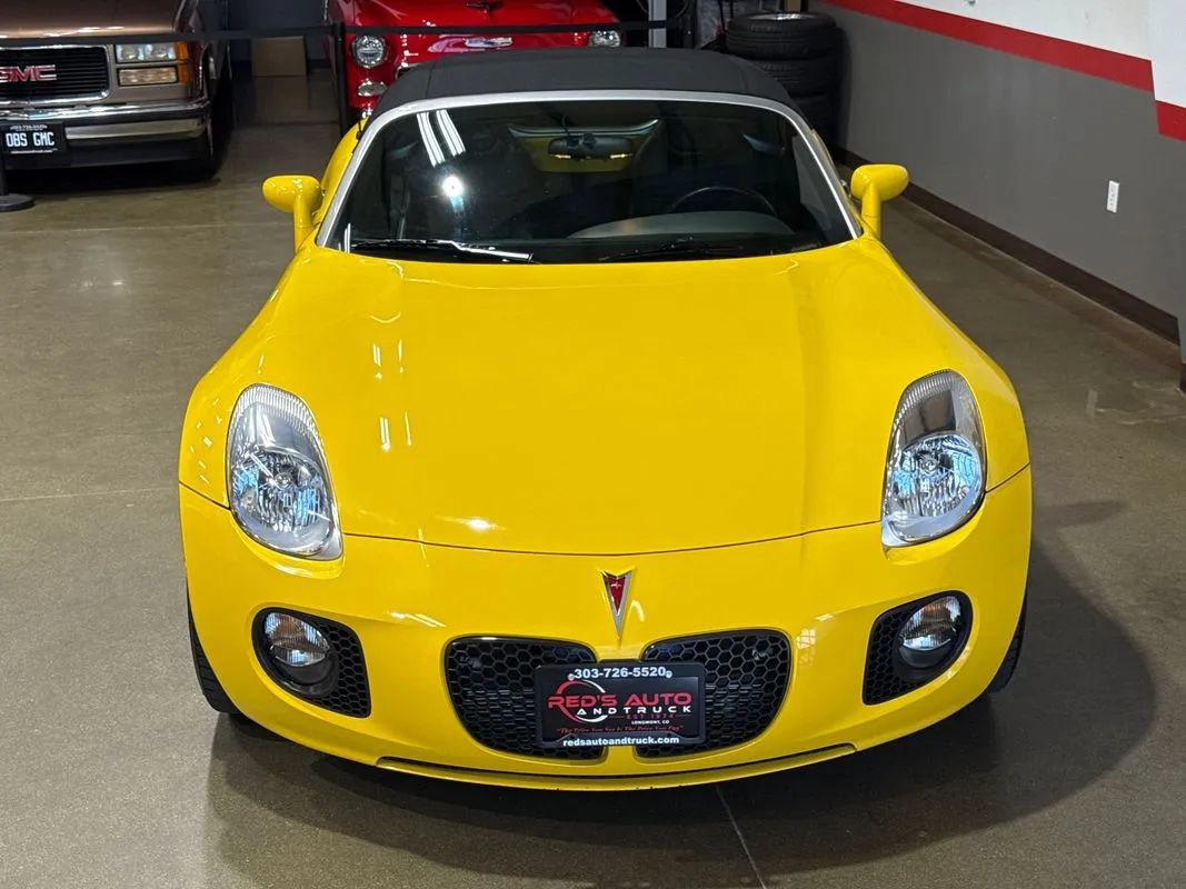 Used 2007 Pontiac Solstice GXP w/ Premium Package RWD image 7