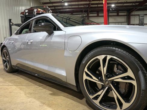 Used 2022 Audi e-tron GT Premium Plus w/ Performance Package AWD/4WD image 24