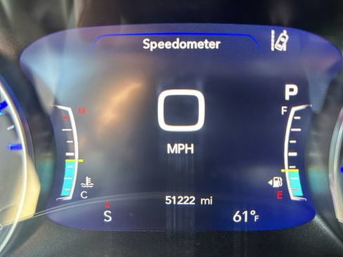 Used 2023 Chrysler Pacifica Touring-L FWD image 33