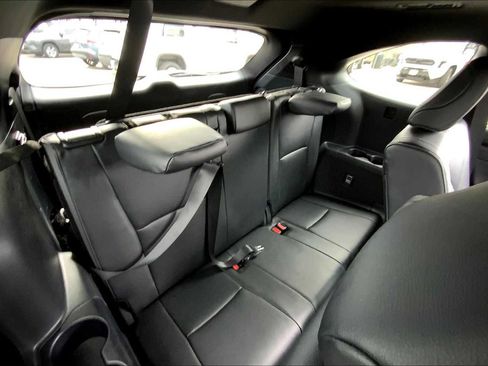 Used 2024 Toyota Highlander XSE FWD image 36