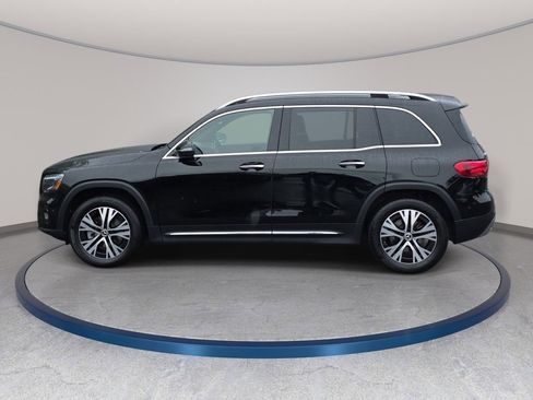 Used 2025 Mercedes-Benz GLB 250 4MATIC image 9