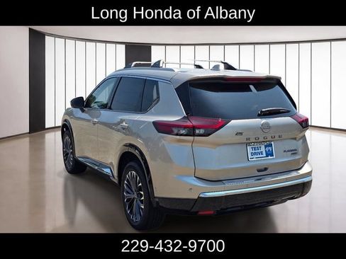 Used 2026 Nissan Rogue Platinum w/ Platinum Premium Package AWD/4WD image 8