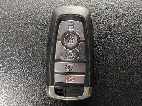 Used 2020 Ford Escape SEL FWD image 32