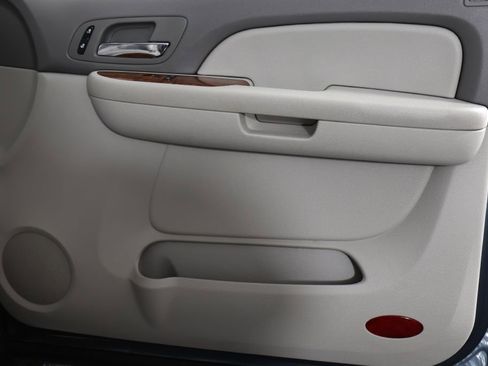 Used 2009 Chevrolet Silverado 2500 LTZ w/ Safety Package image 40