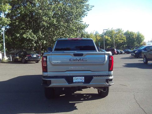 Used 2026 GMC Sierra 2500 Denali Ultimate AWD/4WD image 4