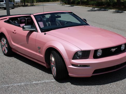 Used 2006 Ford Mustang GT RWD image 23