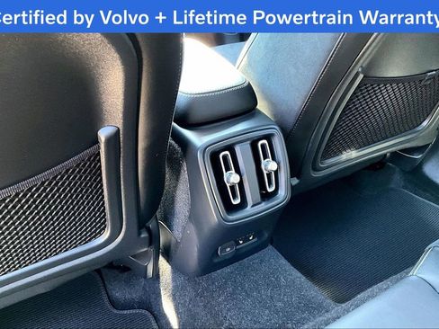 Used 2023 Volvo C40 P8 Recharge Ultimate image 31