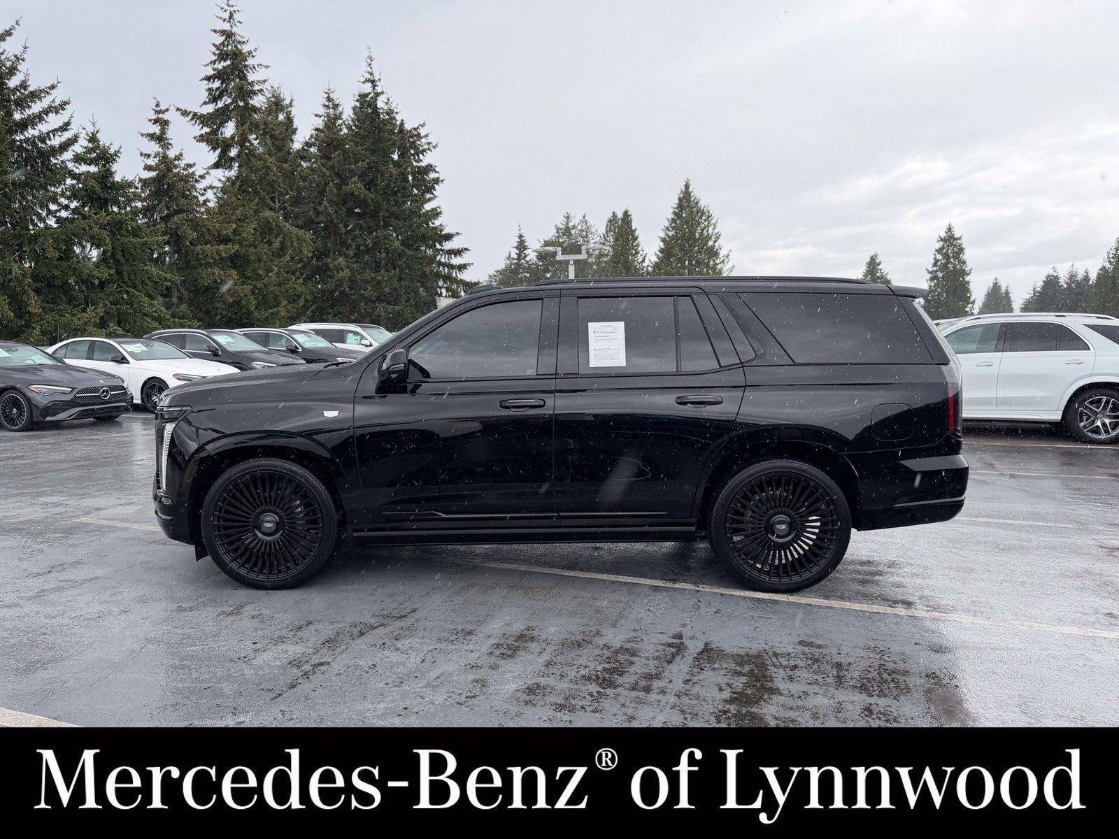 Used 2025 Cadillac Escalade Sport Platinum AWD/4WD image 5