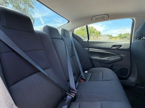 Used 2025 Nissan Altima 2.5 SV FWD image 16