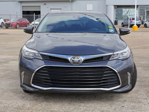 Used 2017 Toyota Avalon Touring image 22