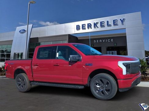 New 2025 Ford F150 Lightning Flash AWD/4WD image 1
