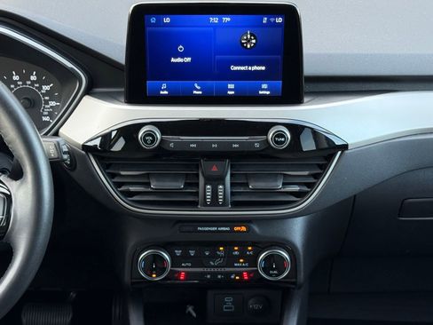 Used 2022 Ford Escape SE w/ Convenience Package FWD image 19