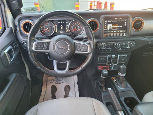 Used 2020 Jeep Gladiator Mojave AWD/4WD image 17