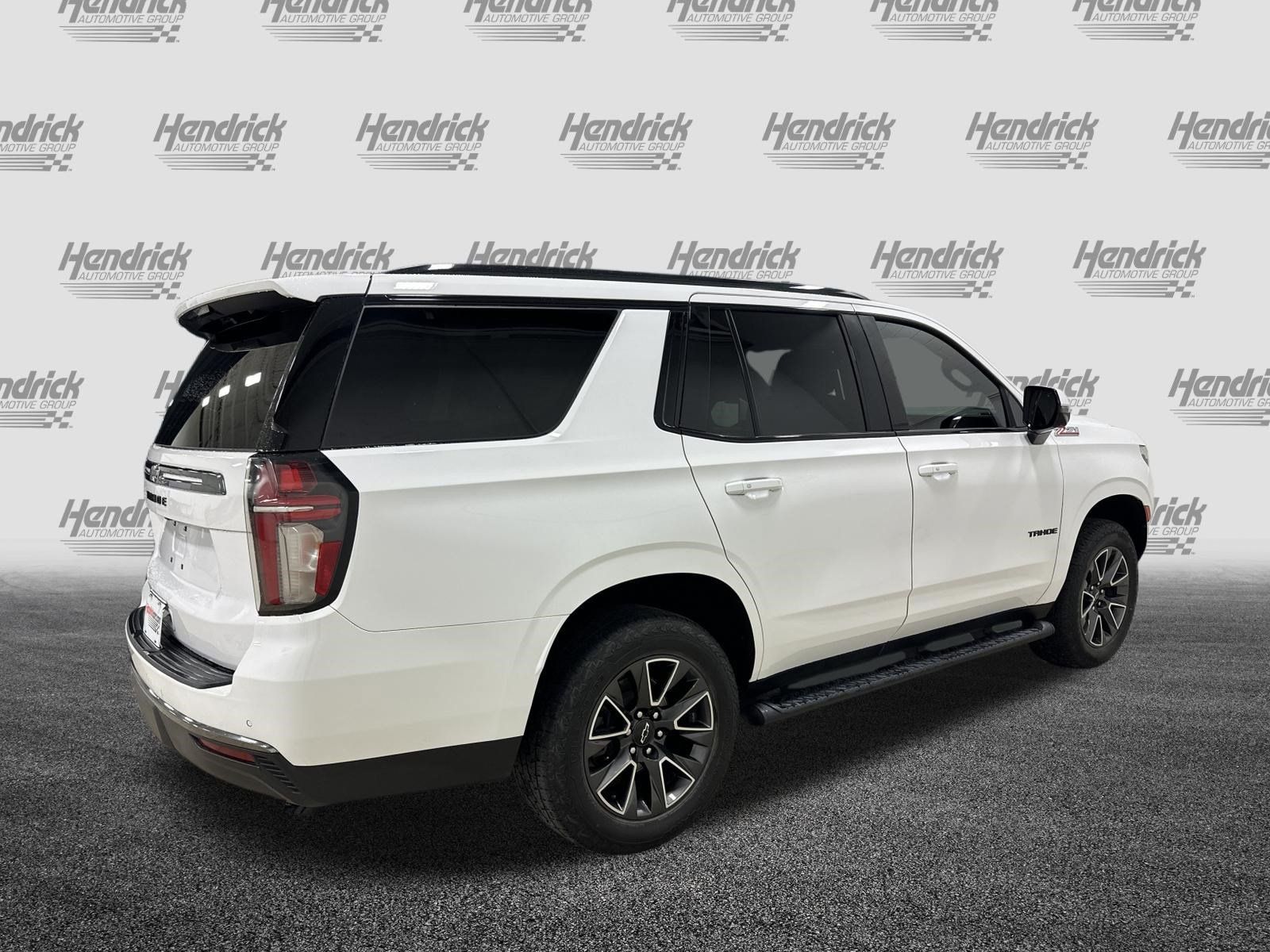 Used 2022 Chevrolet Tahoe Z71 w/ Luxury Package AWD/4WD image 10