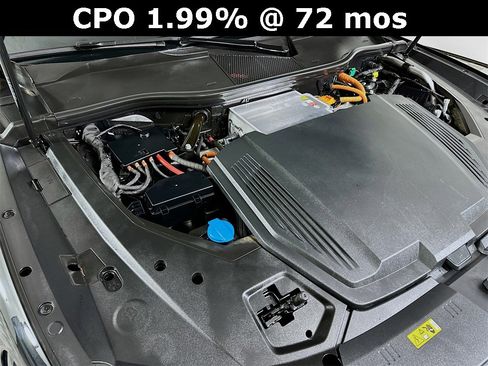 Used 2023 Audi e-tron Premium image 26