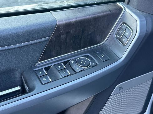 Used 2024 Ford F250 Lariat image 28