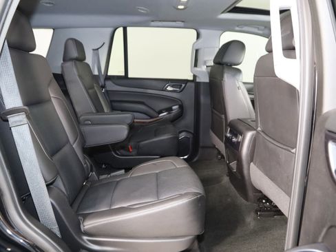 Used 2018 GMC Yukon SLT w/ HD Trailering Package AWD/4WD image 14