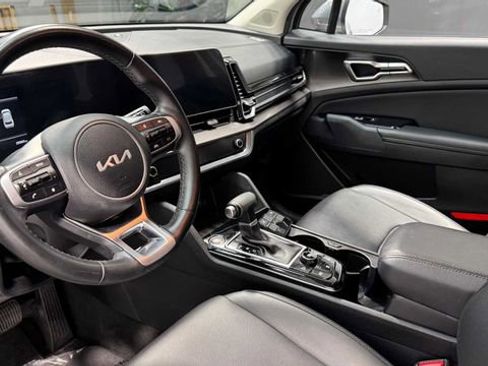 Used 2024 Kia Sportage EX FWD image 14