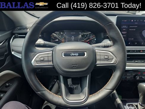 Used 2022 Jeep Compass Limited AWD/4WD image 24