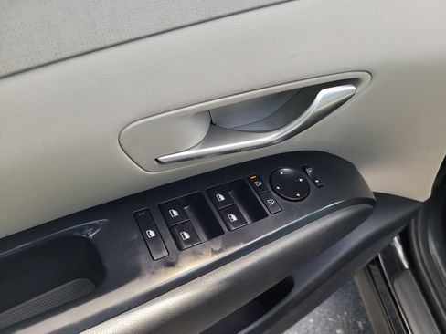 Used 2025 Hyundai Tucson SEL FWD image 19