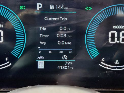 Used 2025 Hyundai Tucson SEL FWD image 19