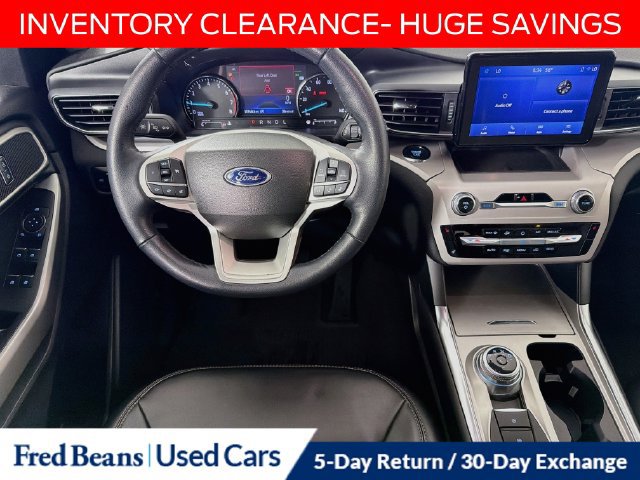 Used 2023 Ford Explorer XLT w/ Equipment Group 202A AWD/4WD image 28