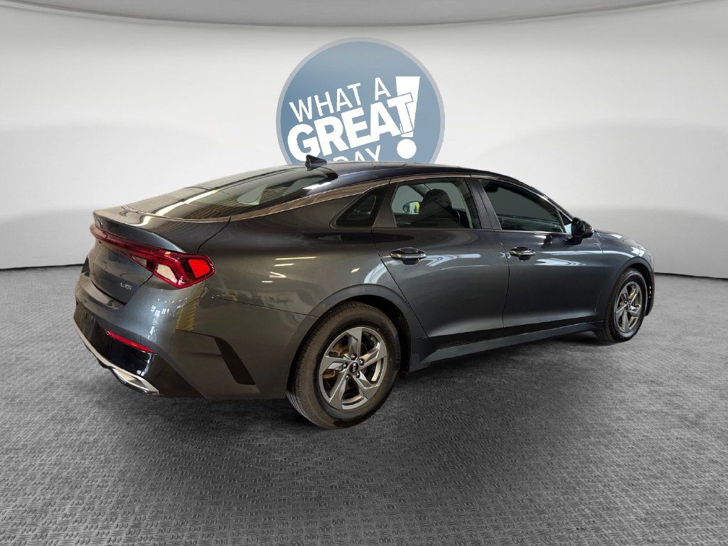 Used 2021 Kia K5 LXS FWD image 3