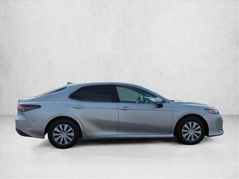 Used 2023 Toyota Camry LE FWD image 4