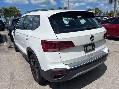 Used 2023 Volkswagen Taos S image 4