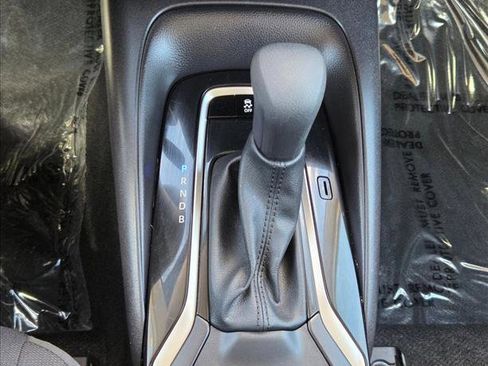 Certified 2025 Toyota Corolla LE image 12