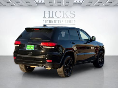 Used 2020 Jeep Grand Cherokee Altitude image 5