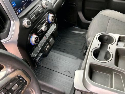 Used 2022 GMC Sierra 3500 SLE w/ SLE Convenience Package image 16