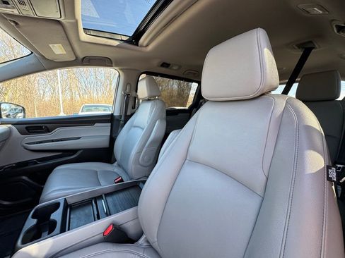 Used 2024 Honda Odyssey EX-L image 18