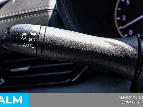 Used 2024 Nissan Sentra SV image 25